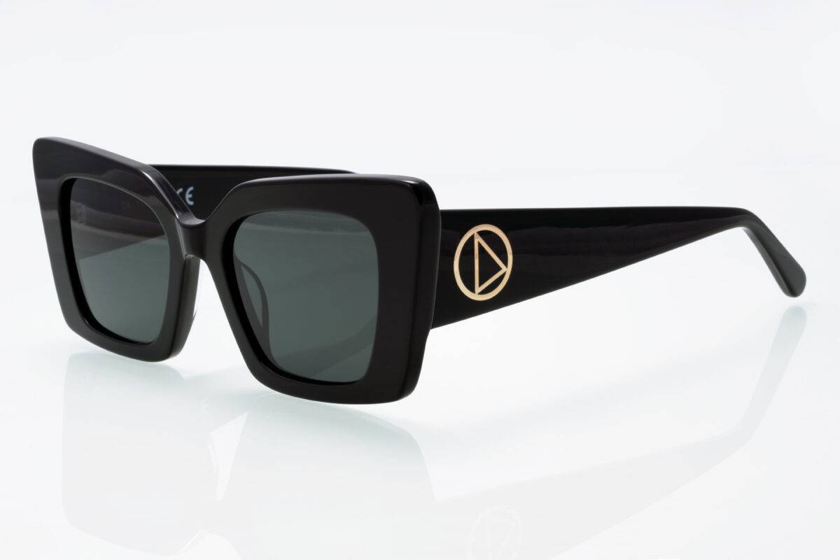 Antigone Black