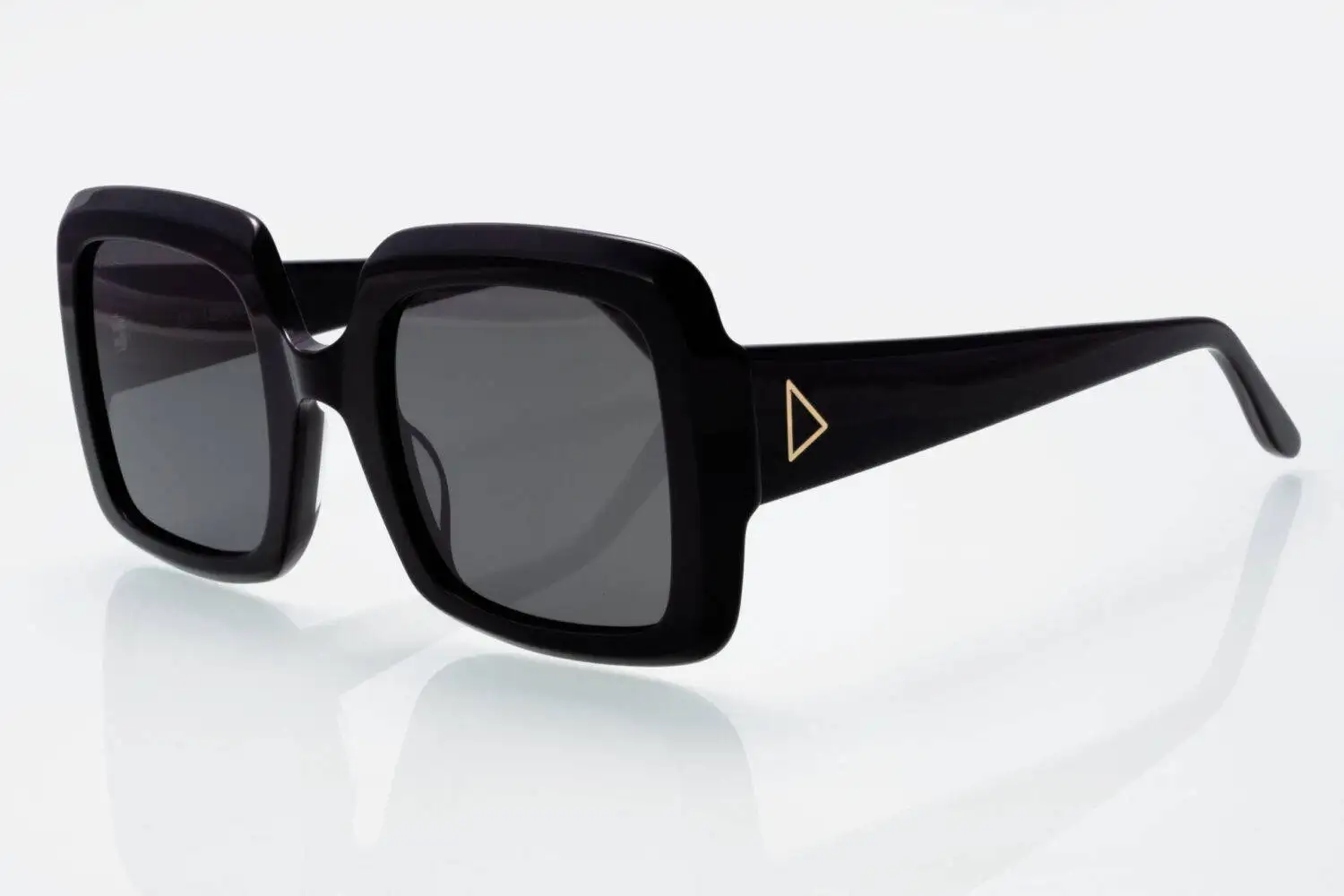 Amphitrite Black