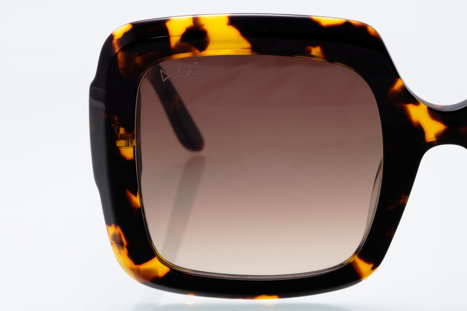 Dilos Acetate Oversize Squared Brown 3 scaled