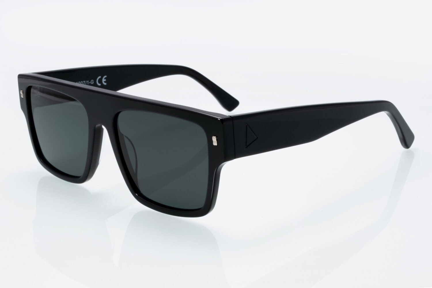 Heracles Black