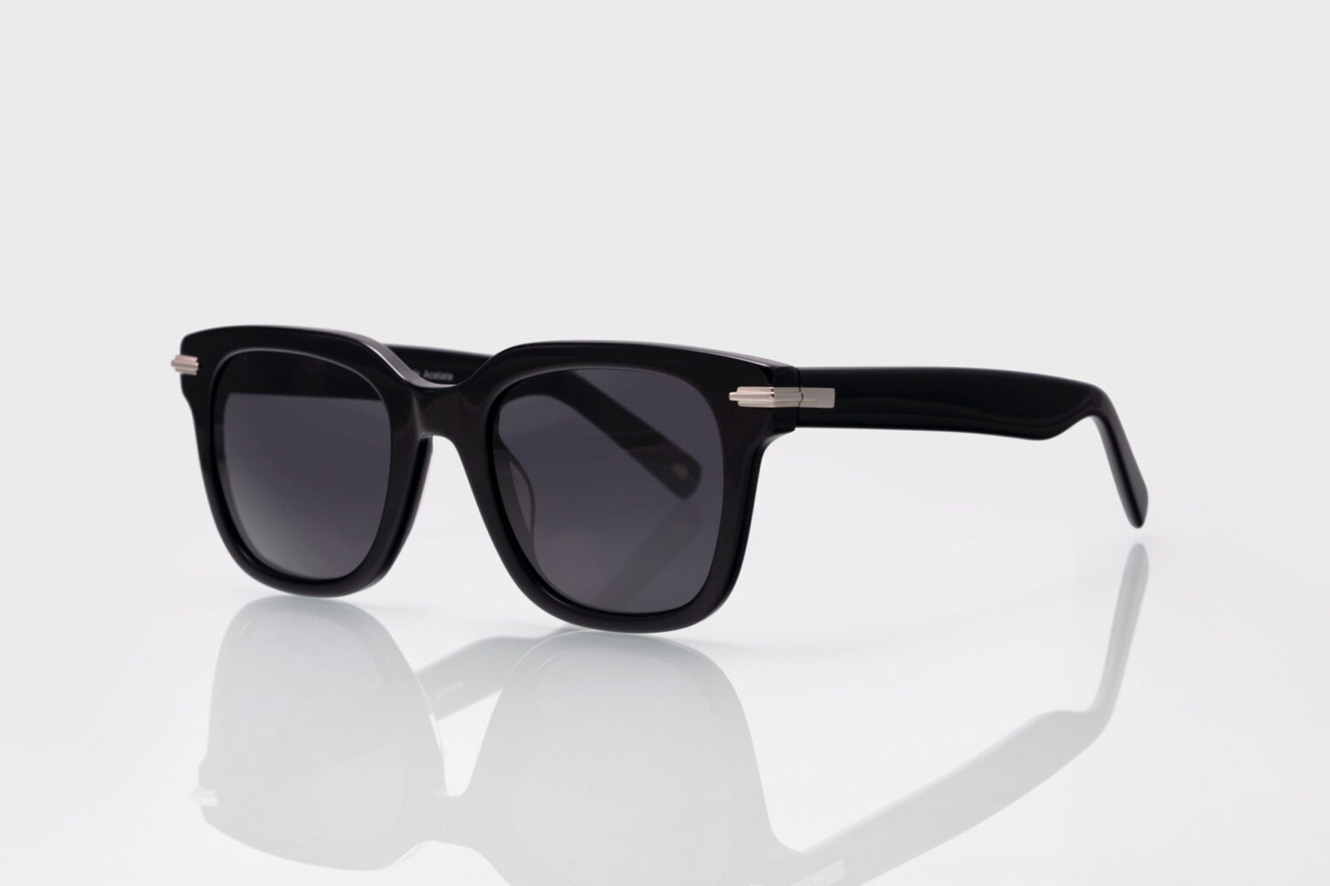 Minos Black