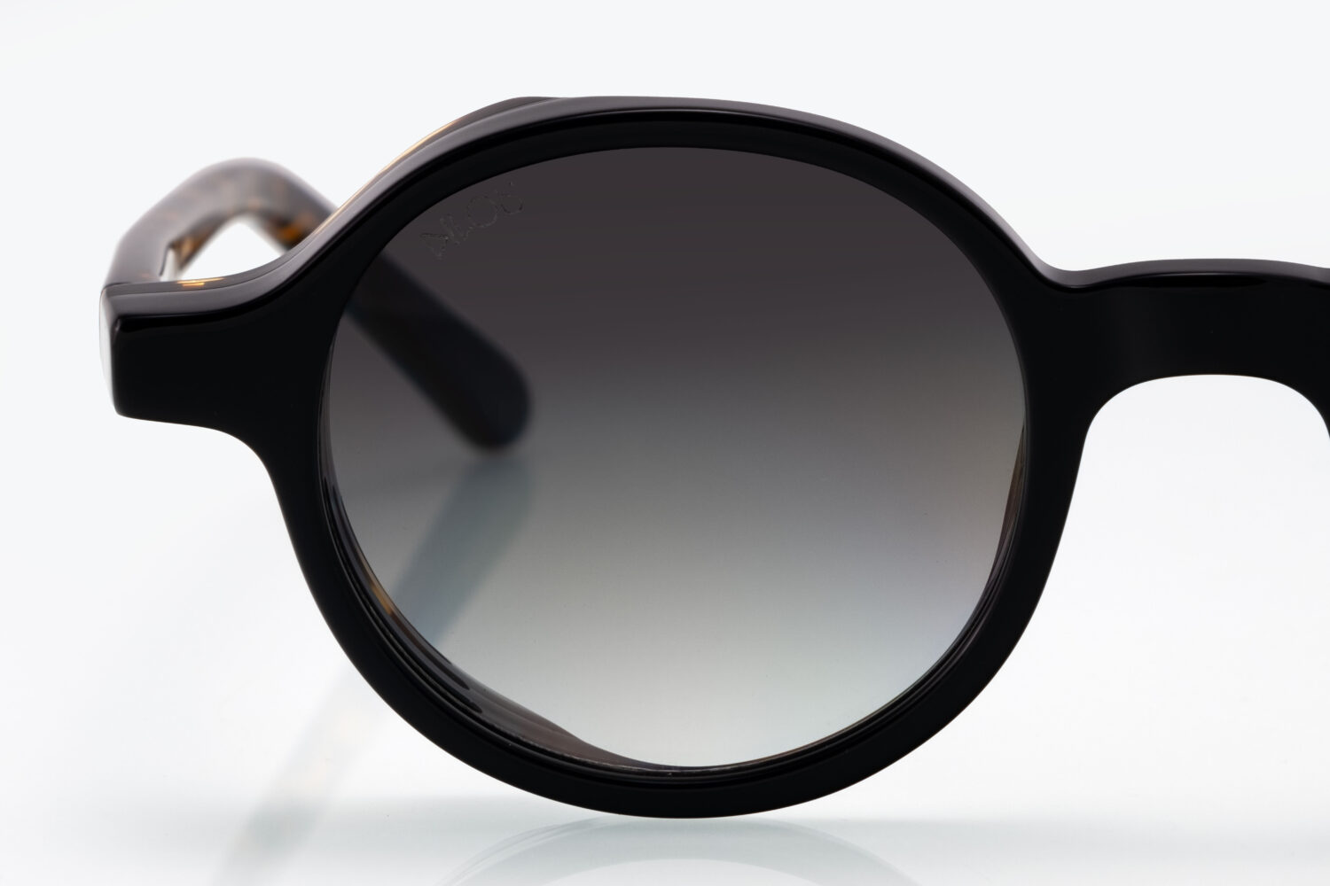 Cerberus Black tortoise 3 scaled