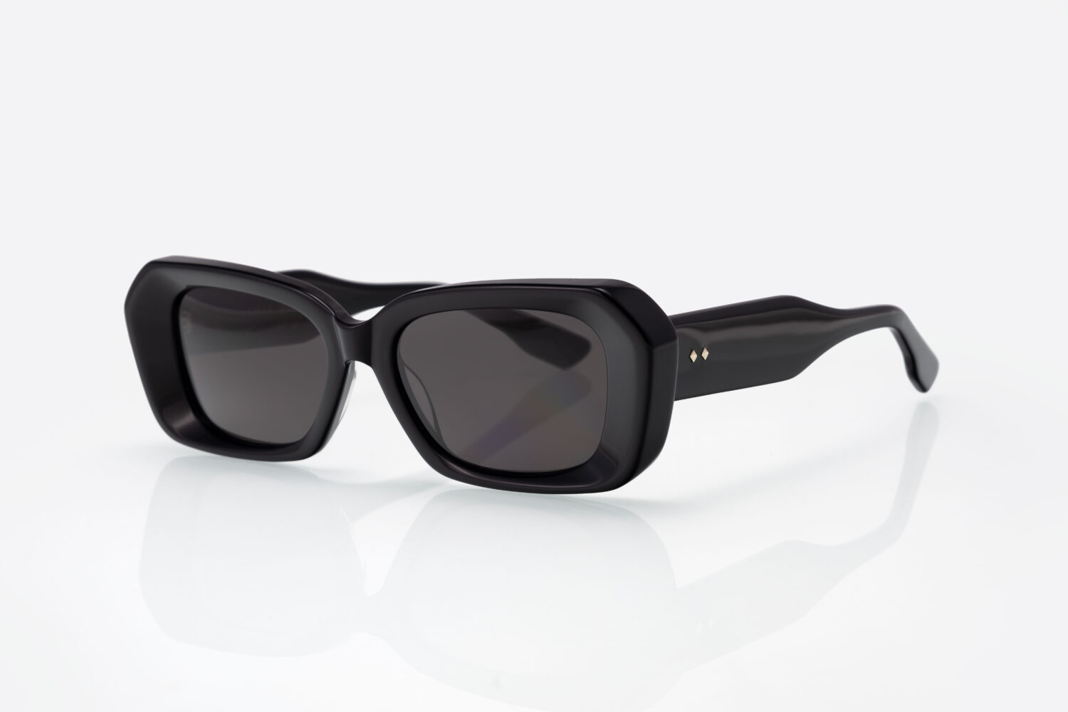 Circe Black
