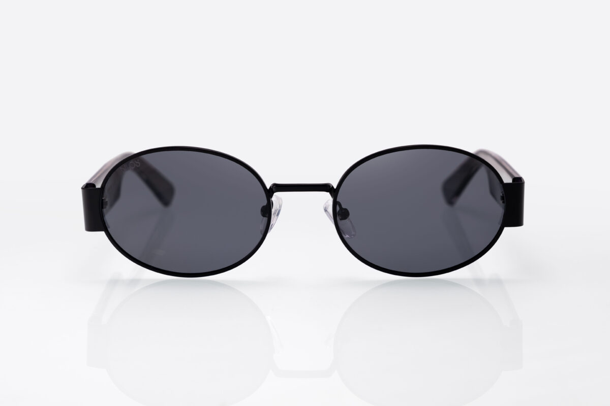 Arcas black 1