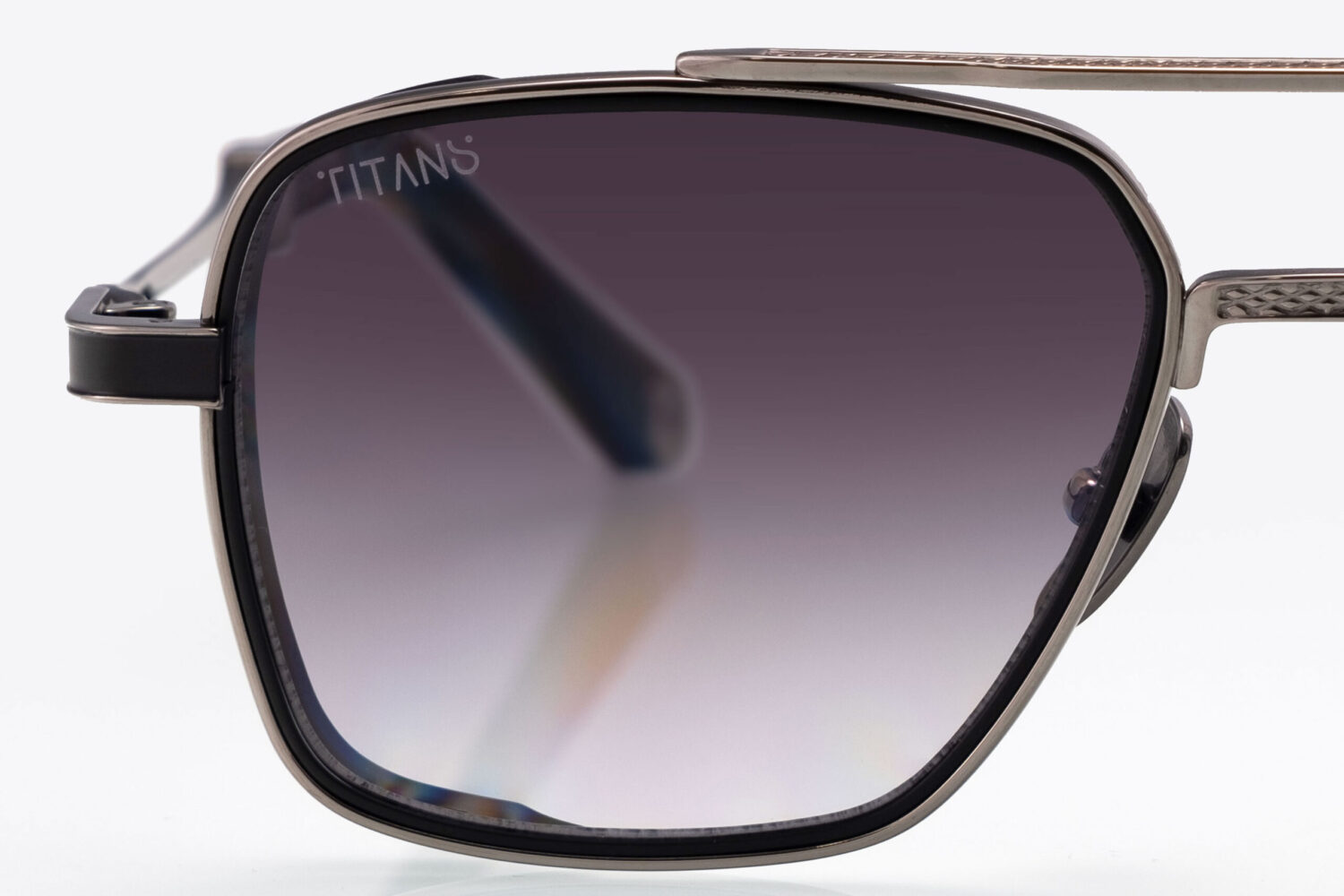 Themis Black - Image 3