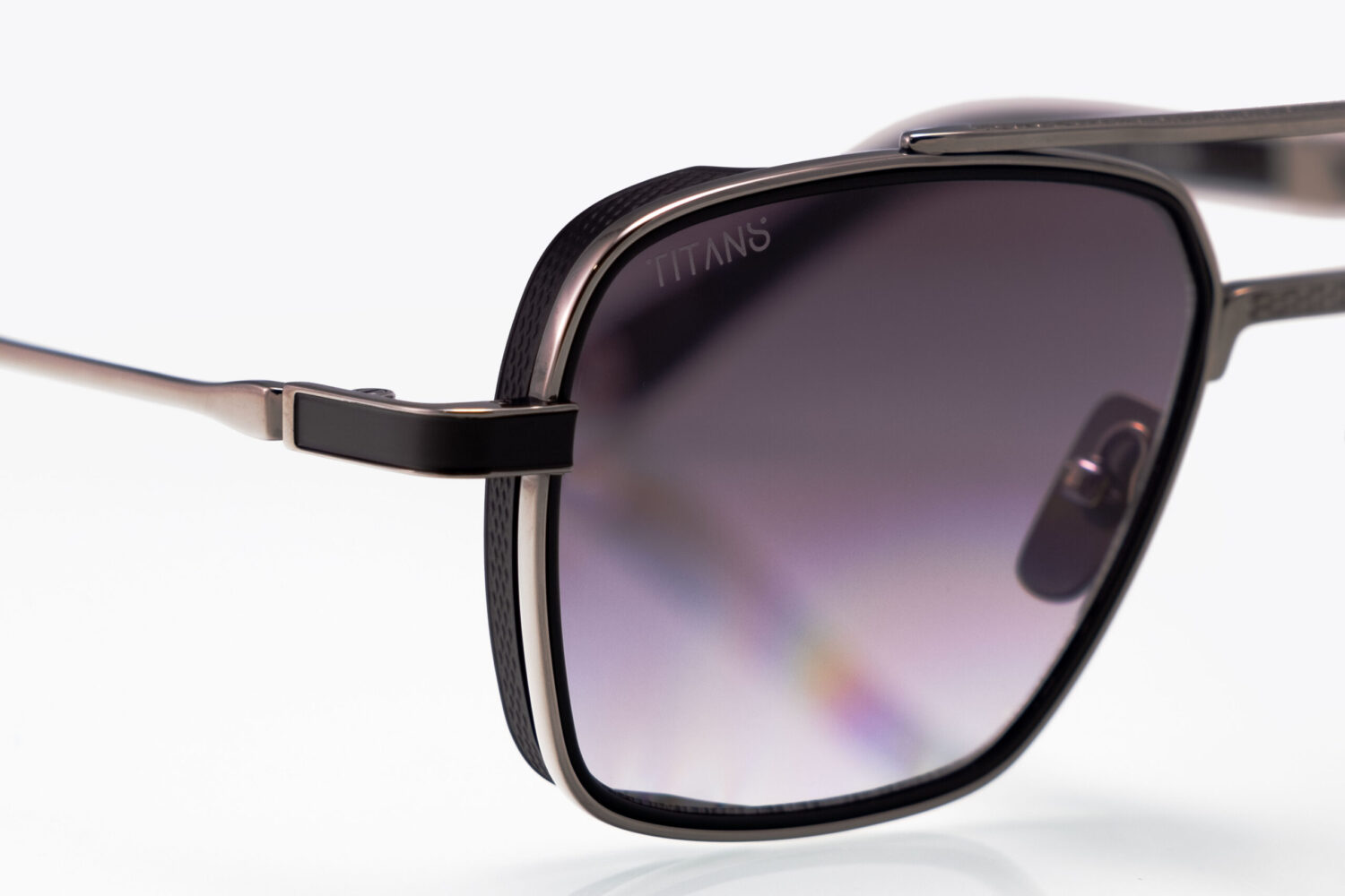 Themis Black - Image 4